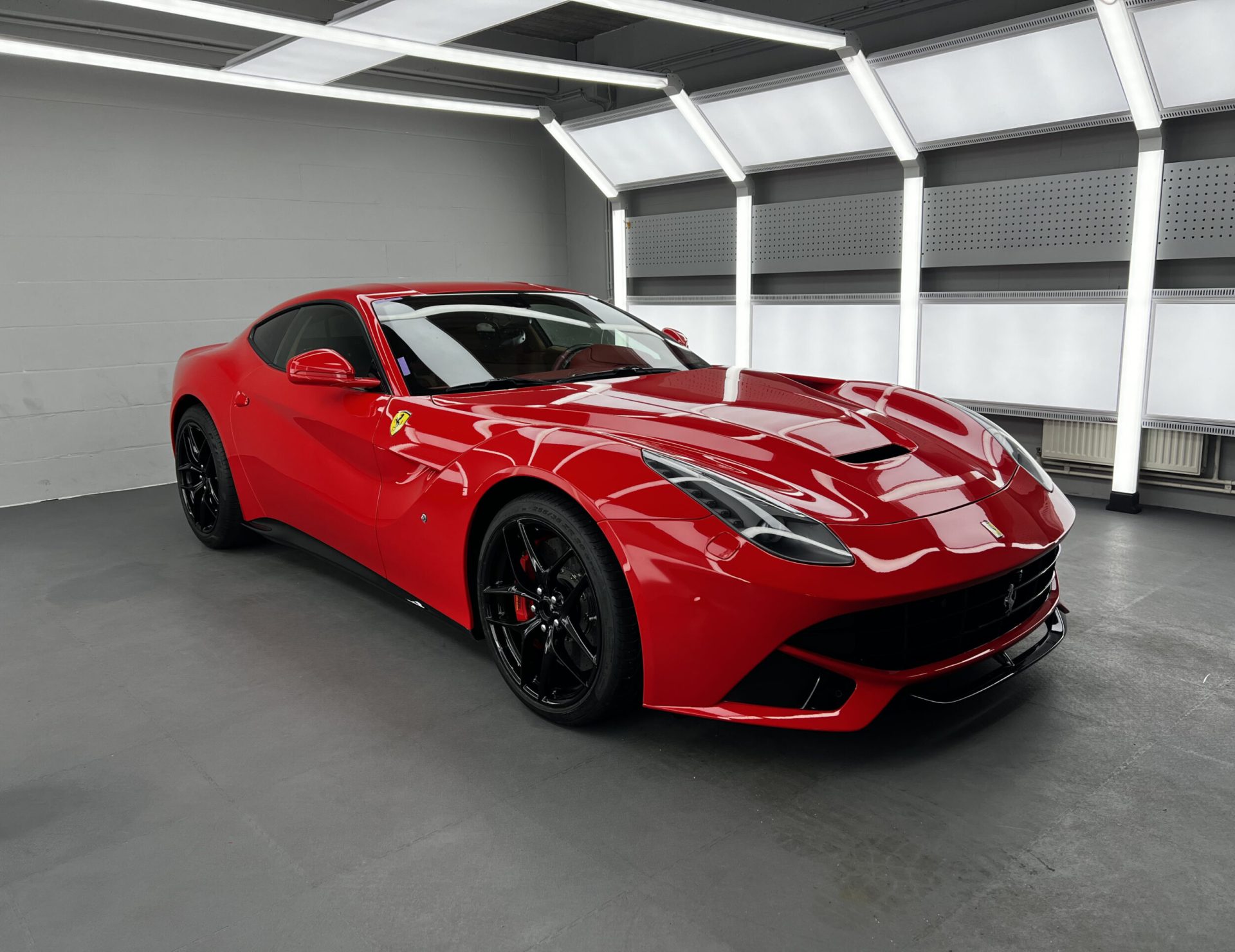 Protection de peinture transparente ppf ou peelclear